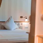 Πανσιόν Hohlebach Muehle 3*