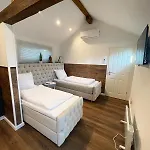 Πανσιόν Hohlebach Muehle 3*